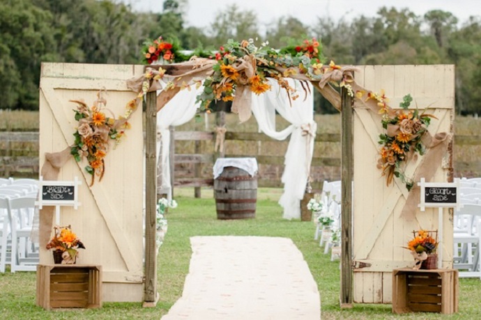 Свадебные арки: 16 лучших примеров декора церемоний поздней осенью