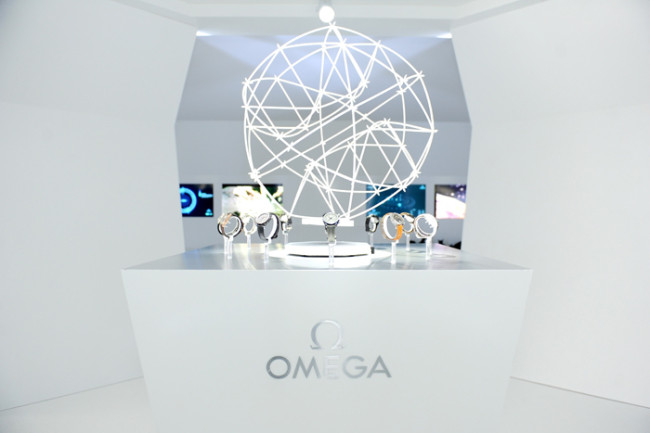 Обои industry omega