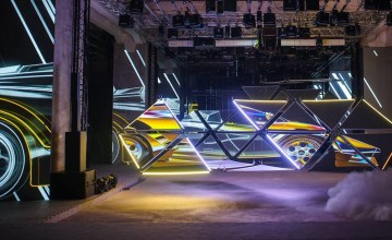 Презентация Lamborghini SSUV Urus: Первое в мире интерактивное шоу с кинетическими поверхностями