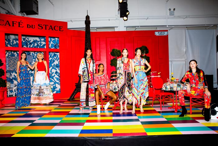 Мода и путешествия: Зачем fashion-бренд и travel-сайт объединили усилия на Неделе моды в Нью-Йорке?