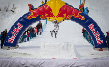 Лучшие кейсы с премии «Событие Года»: Победитель в номинации «Спортивный перфоманс года» — Red Bull Jump & Freeze