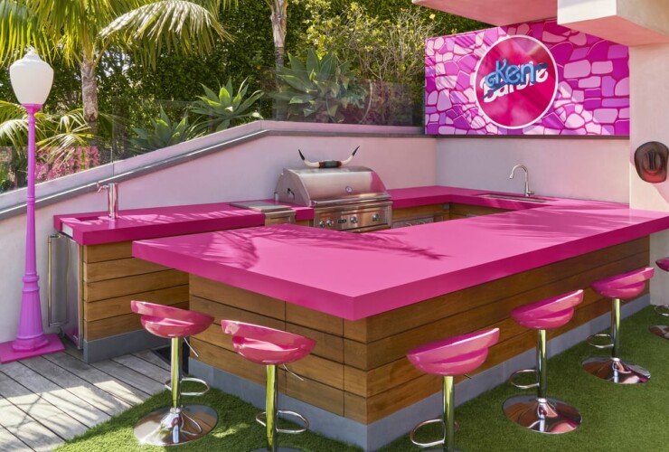 Airbnb-Barbie-DreamhouseGrilling-Station
