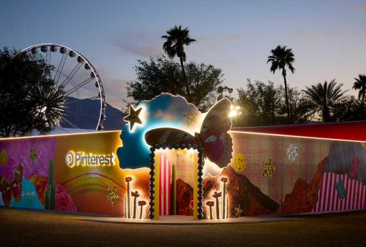 От пустынного ландшафта до подводного мира: 9 ярких активаций на Coachella 2025