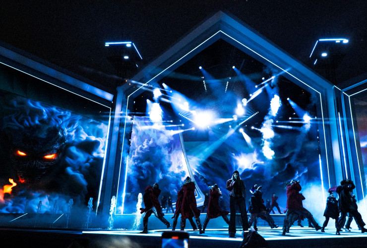 От народного лубка до digital-архитектуры: лучшие технические решения с фестиваля «Алые паруса» 2025